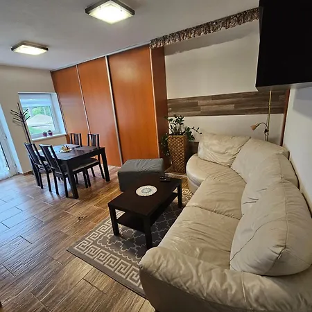 Apartman Lovca דירה Lovca
