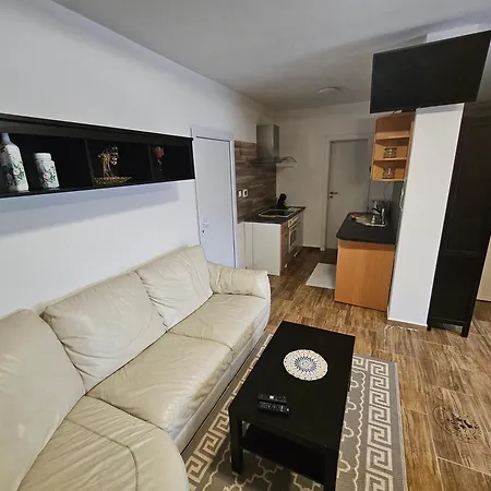 Apartman Lovca דירה Lovca