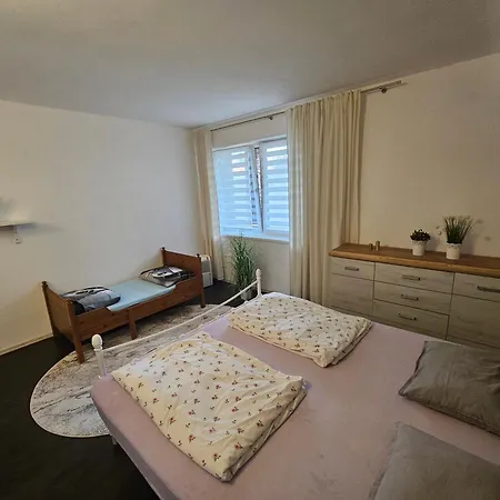 Apartman Lovča *